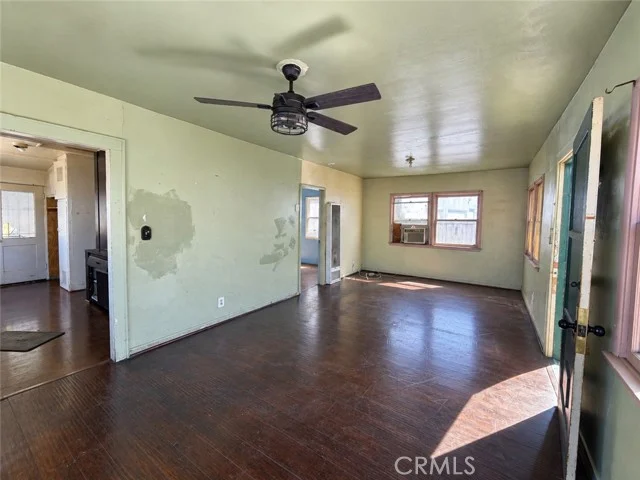1272 Queen Anne photo 3
