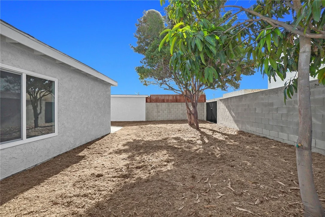 543 E Lincoln Street photo 4