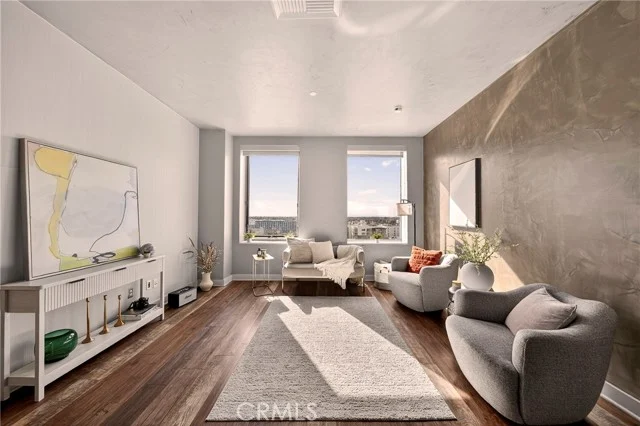3810 Wilshire Boulevard #909 photo 3