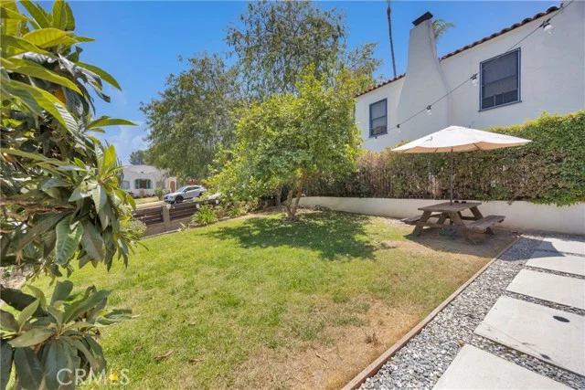 2415 Langdale photo 5