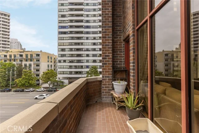 10550 Wilshire Boulevard #302, Los Angeles