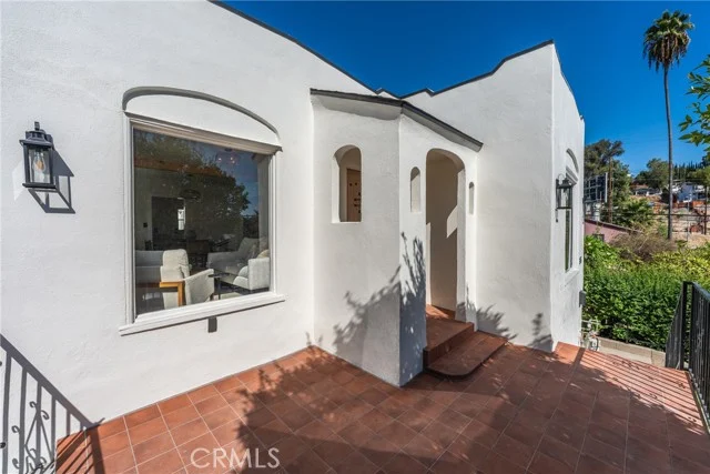 3327 Minto Court photo 2