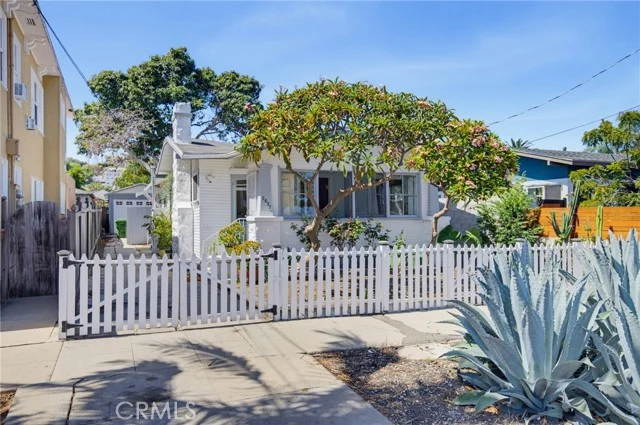 2637 S Pacific Avenue, San Pedro