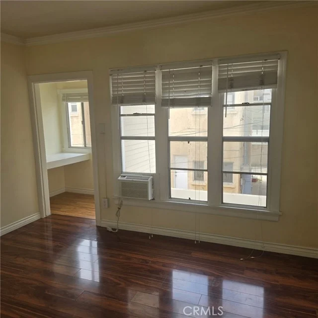 1211 Elden Ave. photo 5