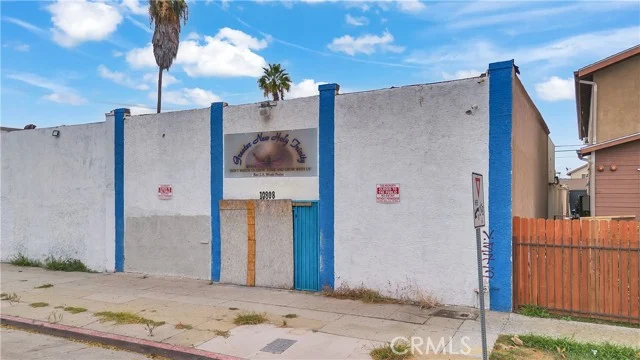 10808 S Broadway photo 3