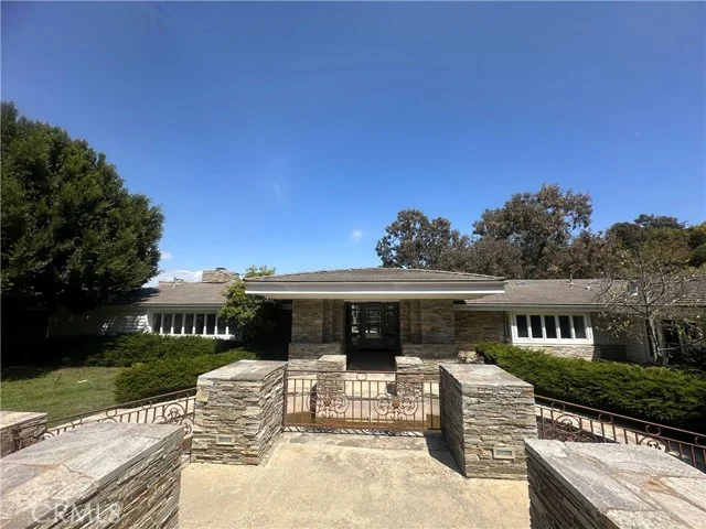 60 Crest Road E, Rolling Hills