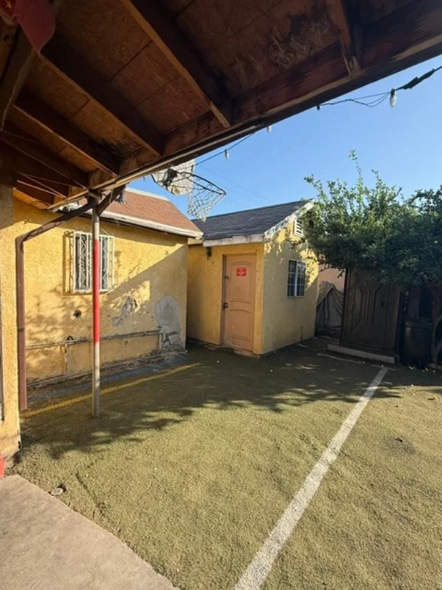 440 N Ezra Street photo 5