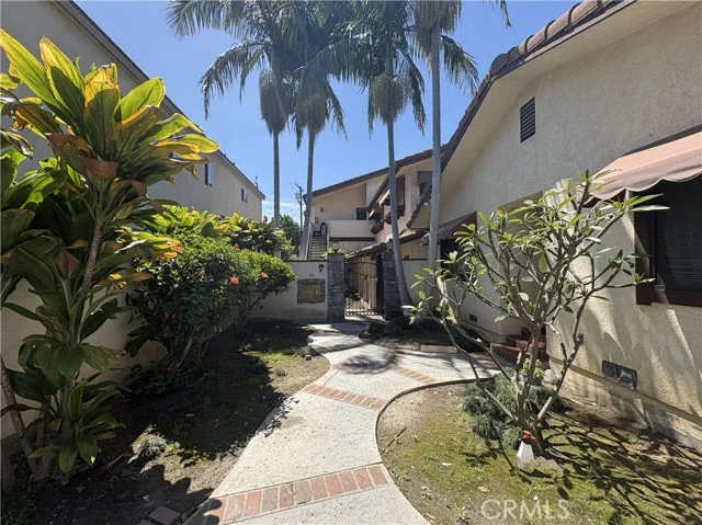 246 E Hullett Street photo 3