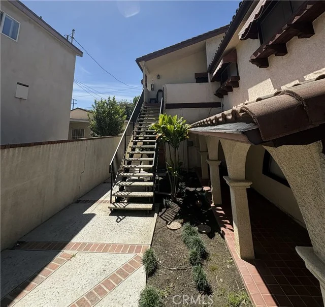 246 E Hullett Street photo 4