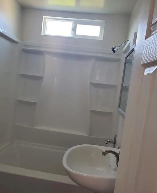 837 W Gage Avenue photo 3