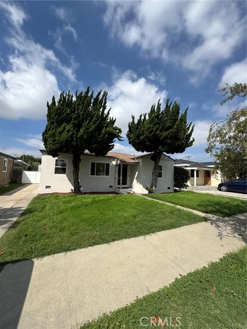 2067 Delta, Long Beach
