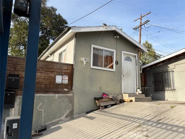 4917 Melrose photo 4