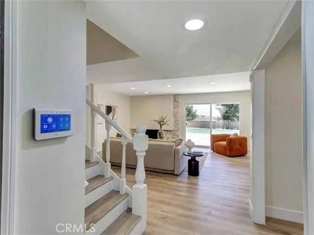 1832 E Turmont photo 4