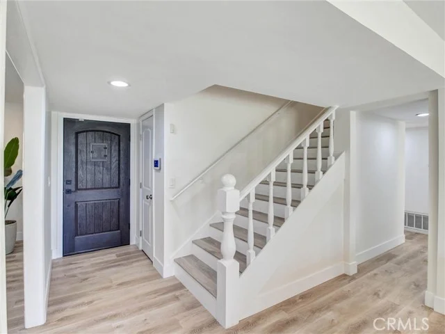 1832 E Turmont photo 5