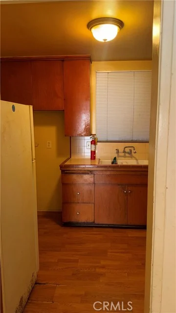947 E Broadway #2 photo 5