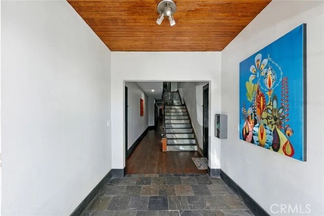235 Linden photo 5