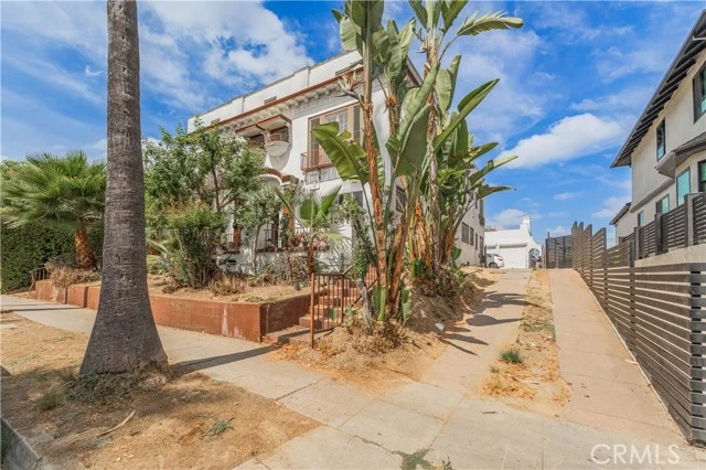 1427 Laveta photo 5