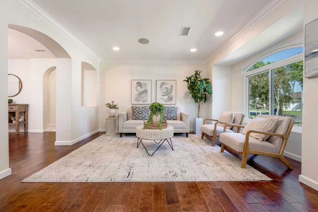 2019 Charlemagne Avenue photo 3