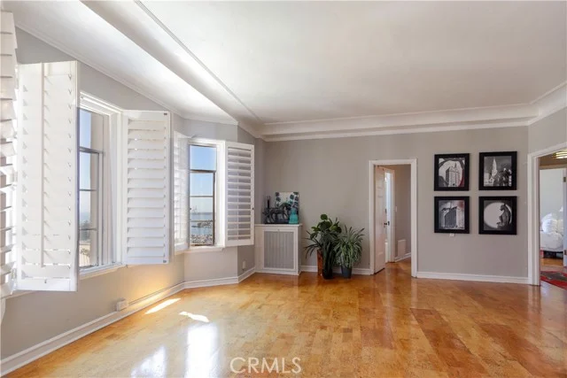 800 E Ocean #1203 photo 4