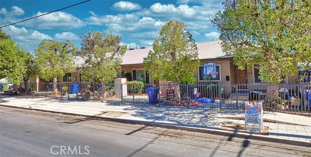 6944 Radford photo 2
