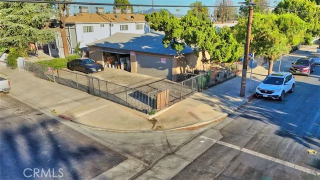 6944 Radford photo 5