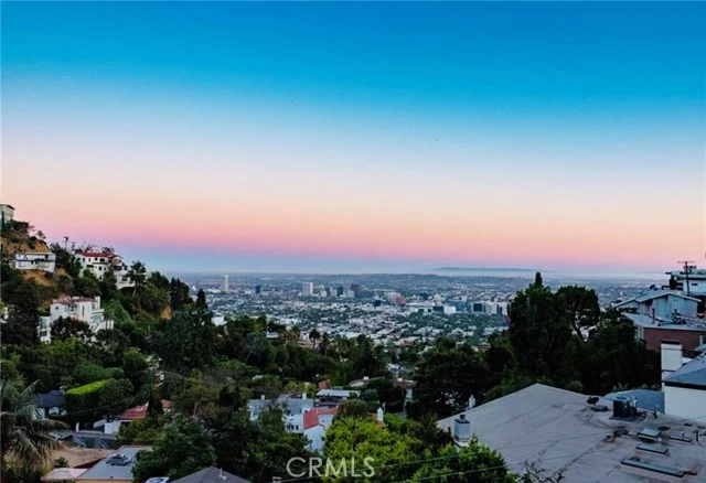 8835 Evanview, Los Angeles