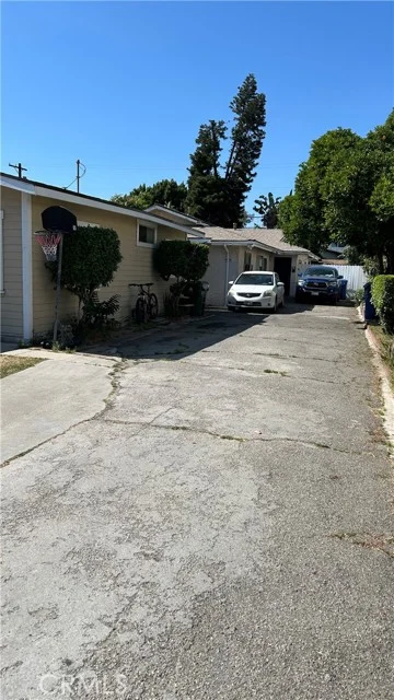 4057 Baywood photo 2