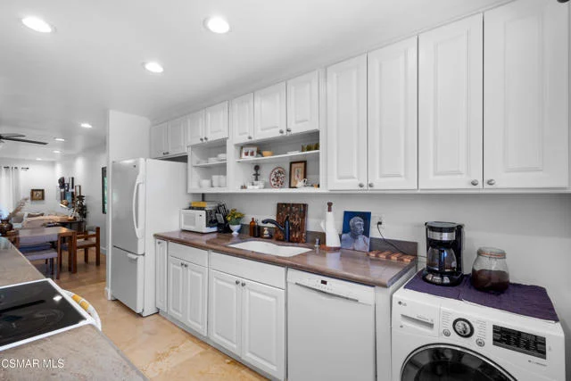 6466 Cavalleri Road photo 4