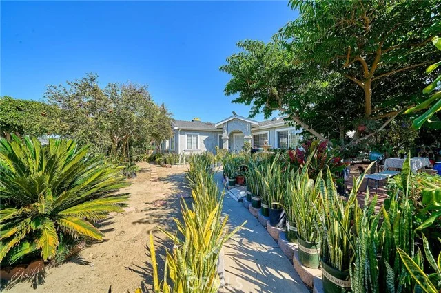 1390 W 33rd Street photo 3
