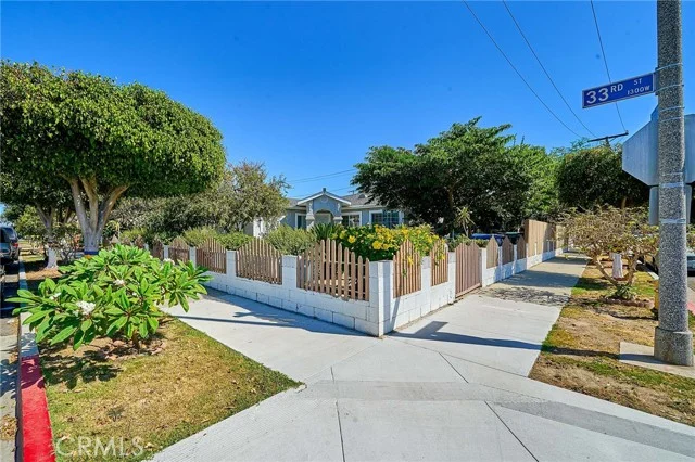 1390 W 33rd Street photo 5