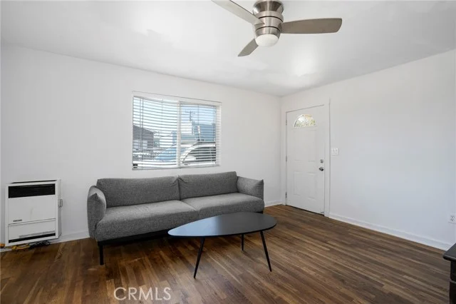 826 Geraghty Avenue photo 3