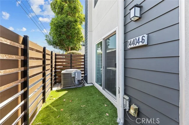 14404 Kiwi Lane #6 photo 2