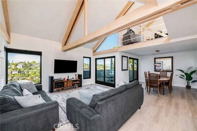 1800 Silverwood Terrace photo 2