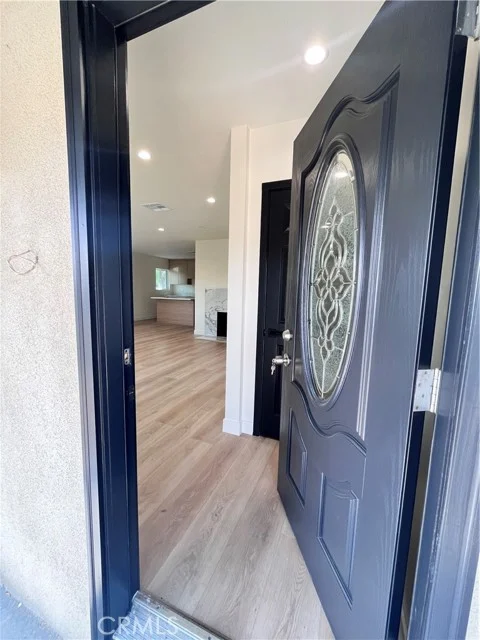 6305 Carpenter photo 2