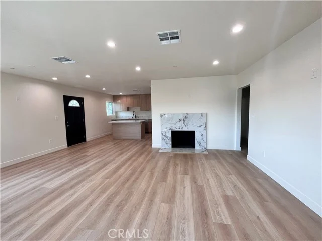 6305 Carpenter photo 5
