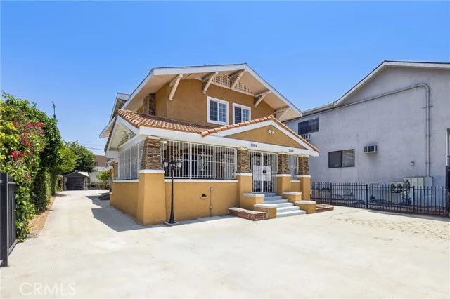 2104 Crenshaw Boulevard photo 2