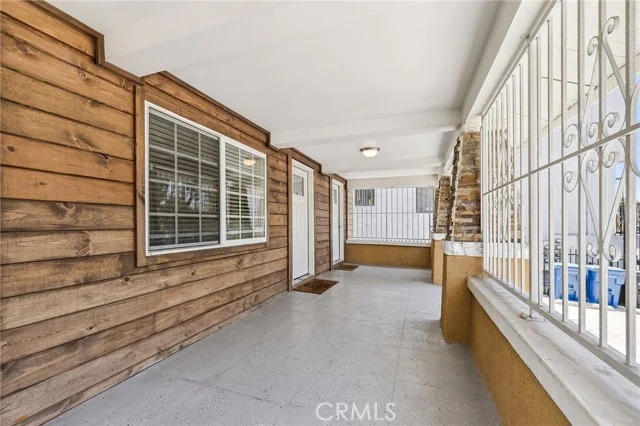 2104 Crenshaw Boulevard photo 5