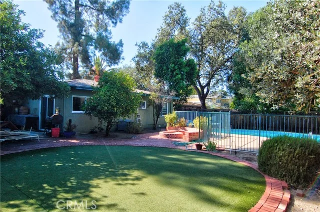5314 Woodlake Avenue photo 5