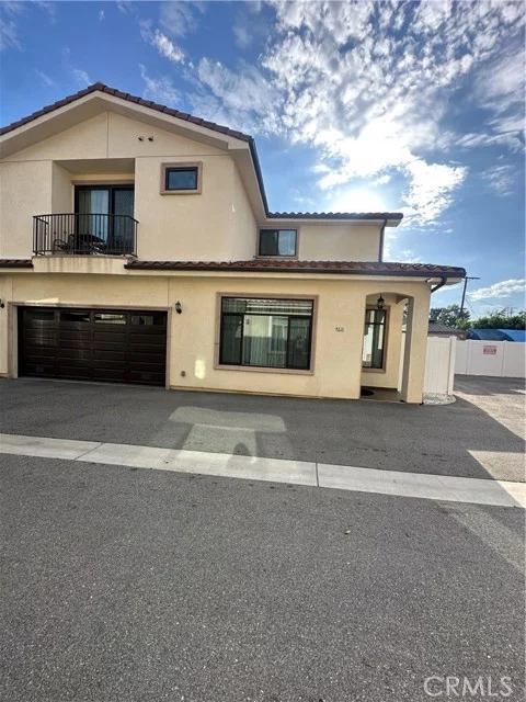 7611 Lilly Way, North Hollywood