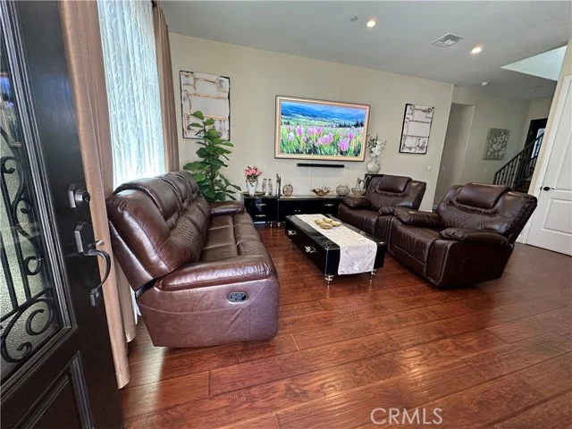 7611 Lilly Way photo 2