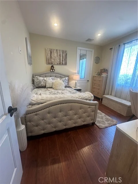 7611 Lilly Way photo 5