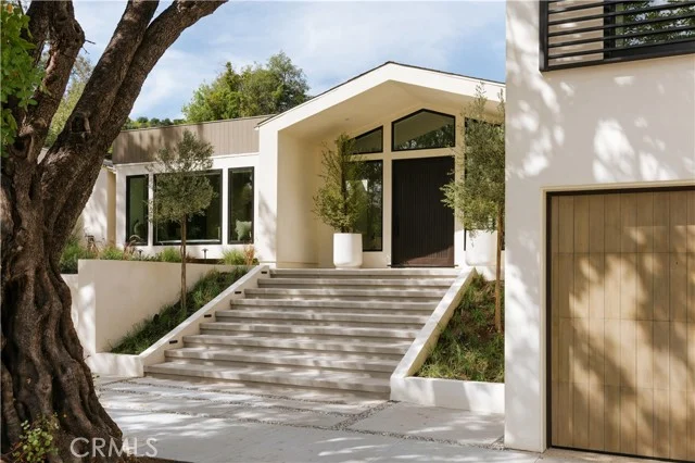 12162 Laurel Terrace Drive, Studio City