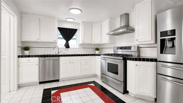 1542 W 223rd photo 5