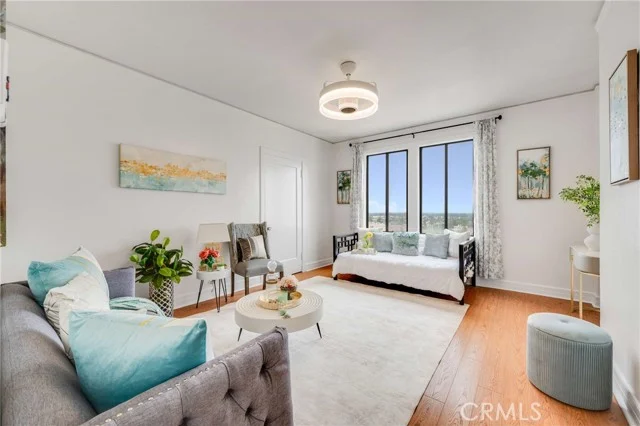 315 W 3rd #1011, Long Beach