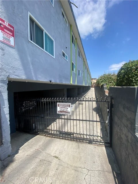 720 N Market photo 5