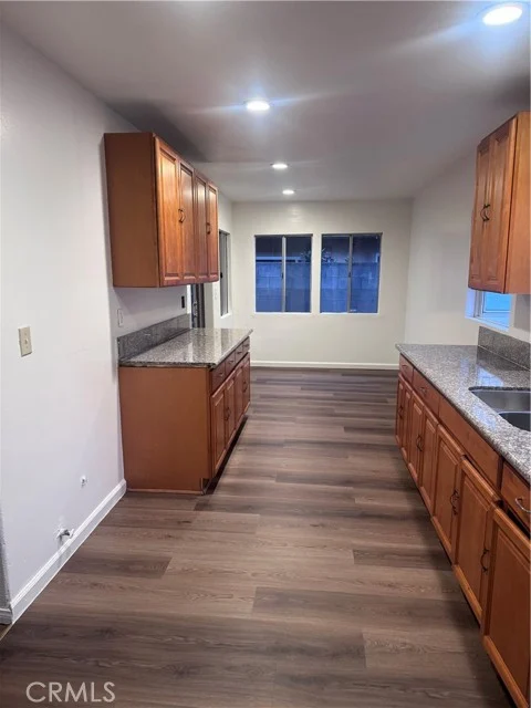 204 W Santa Cruz photo 5