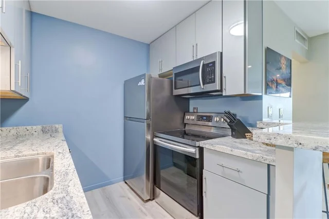 576 N Bellflower Boulevard #303 photo 5