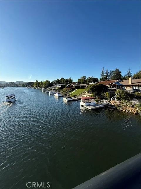 1284 Westwind photo 4