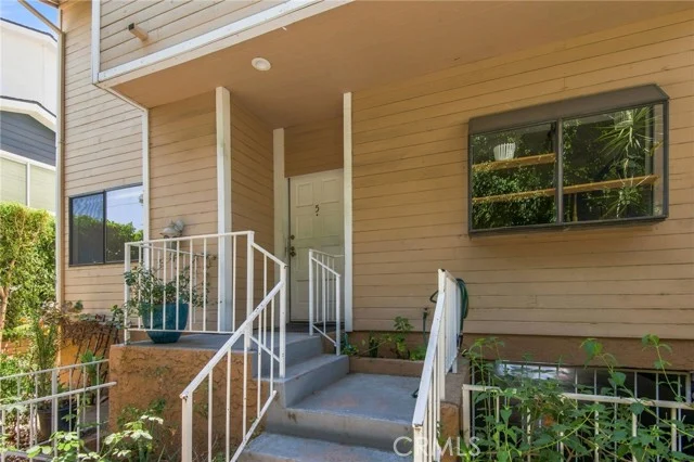 5340 Wilkinson Avenue #5 photo 4