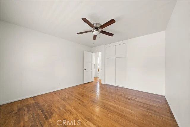1136 Linden Avenue photo 3